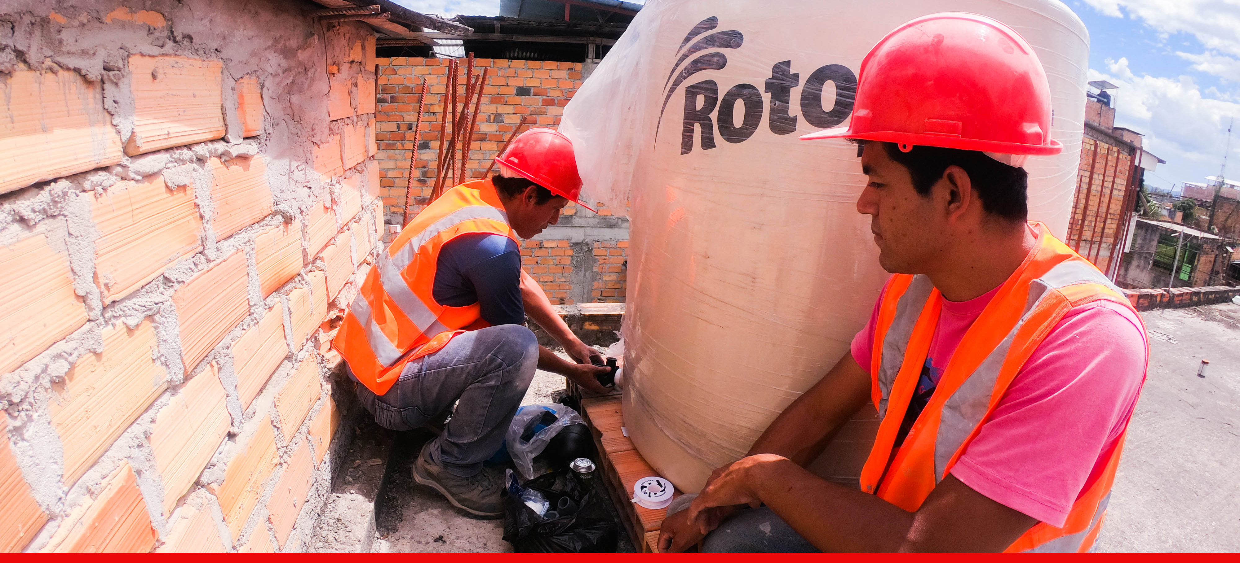 BUSCAMOS SER LIDERES EN NUESTRO SECTOR